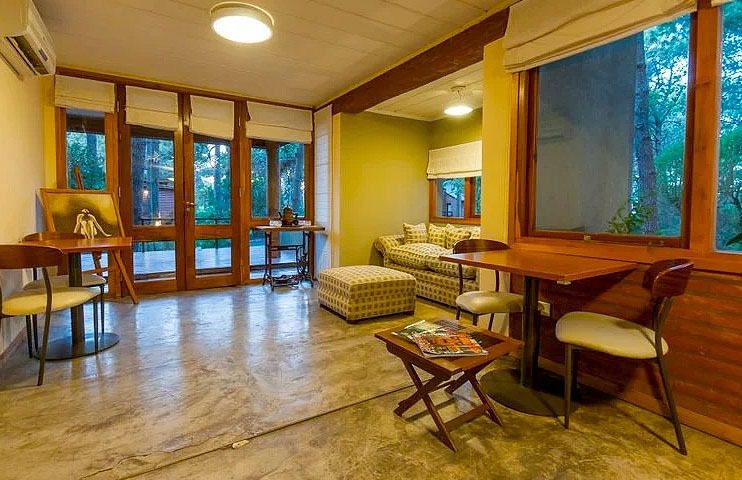 La Foret Lofts & Suites